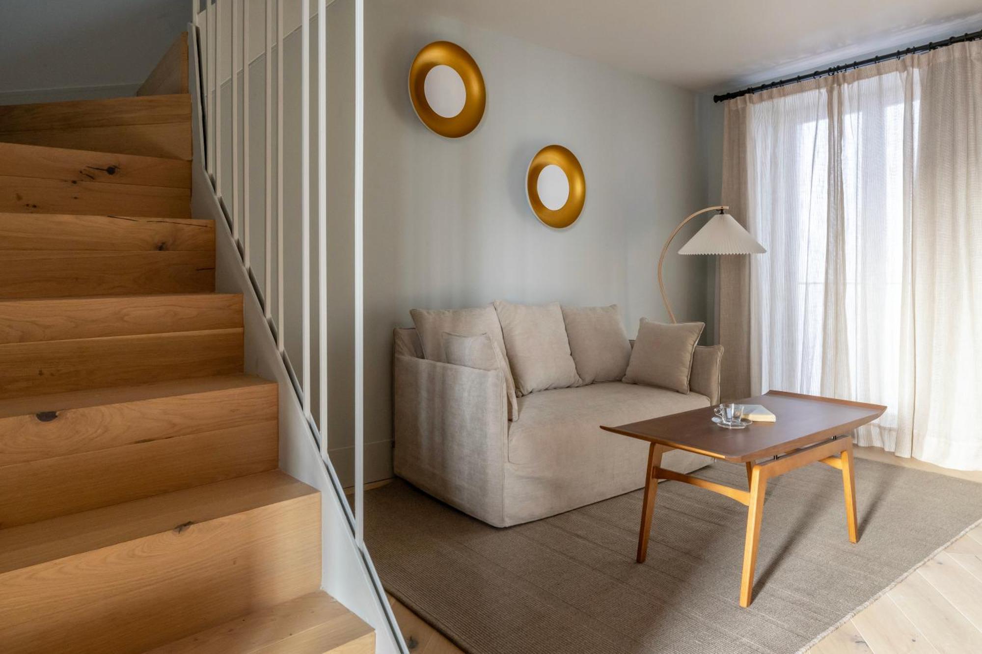 Mercer Residences Apartahotel